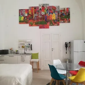 House Of Colors Apartman